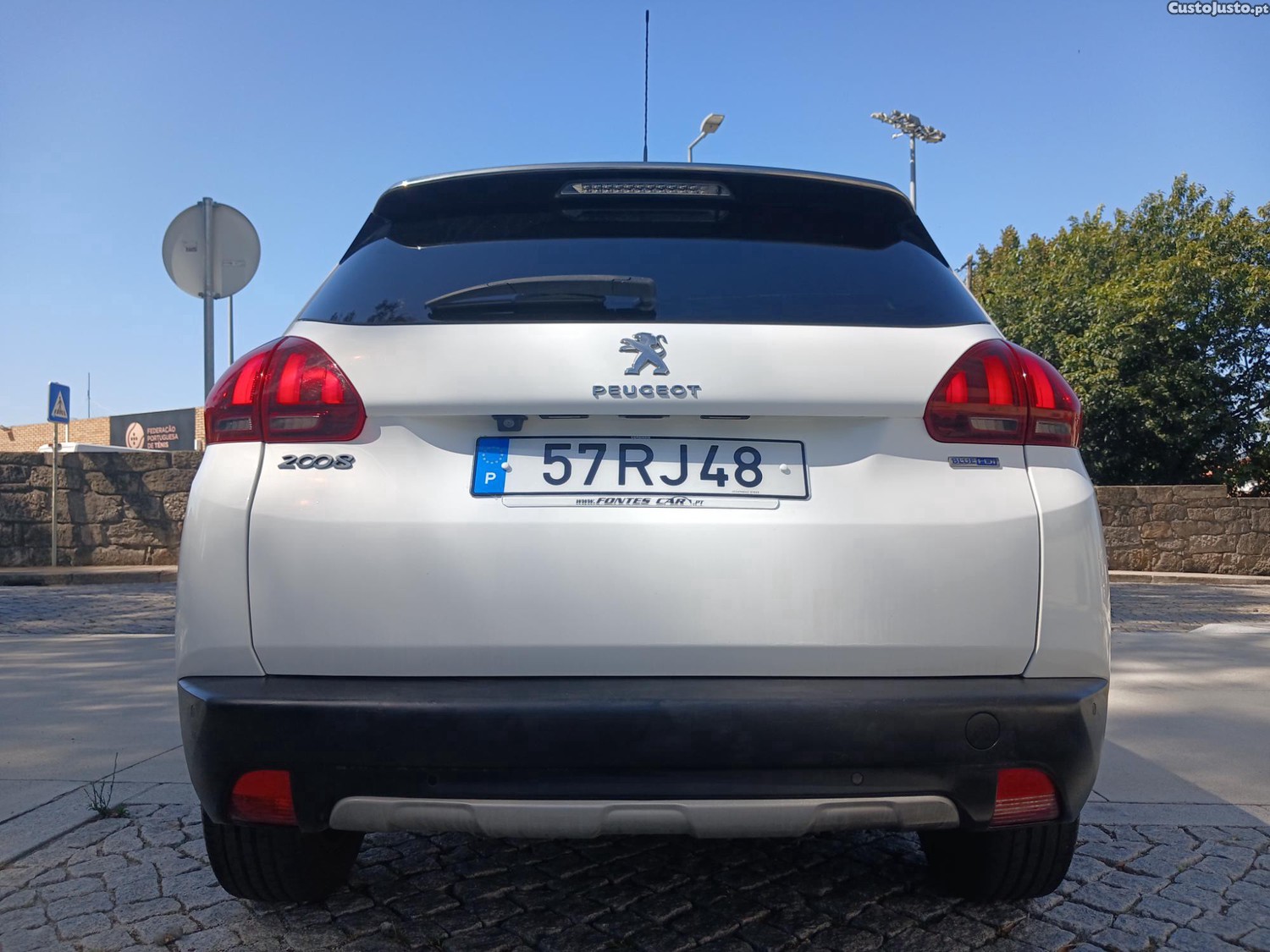 Peugeot 2008 allure — fotografia 10
