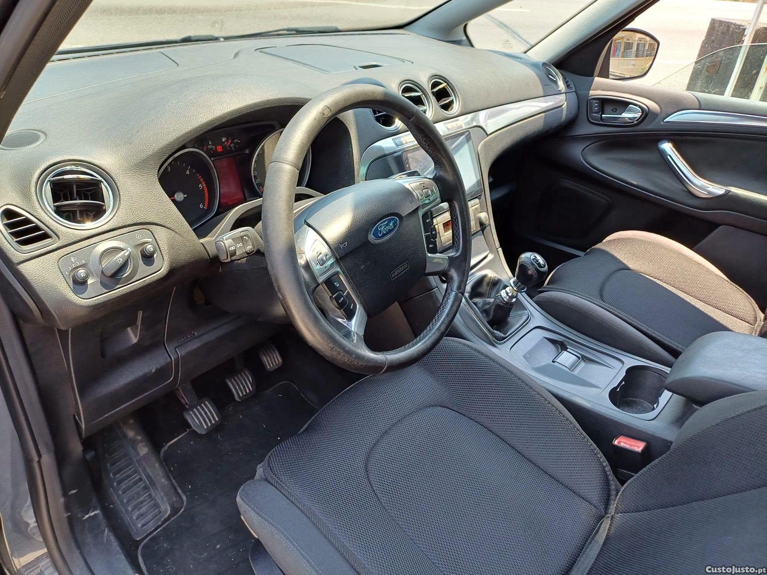 Ford S-Max Selo Barato7 Lugares .( ViaturaNacional ) — fotografia 4