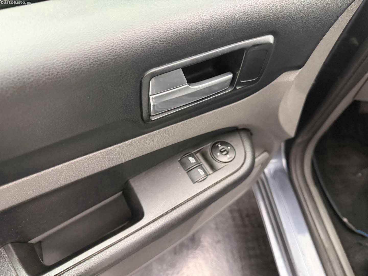 Ford Focus 1.6 TDCI — fotografia 9