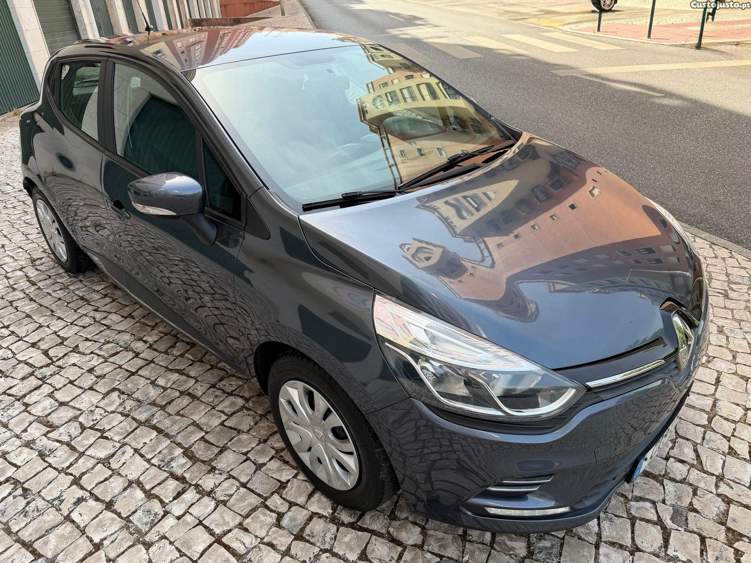 Renault Clio 1.5 dCi Confort 82g — fotografia 2