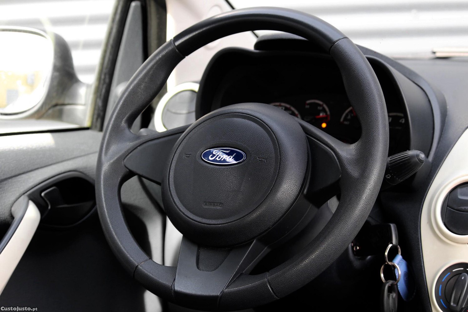 Ford KA 1.2 City — fotografia 9