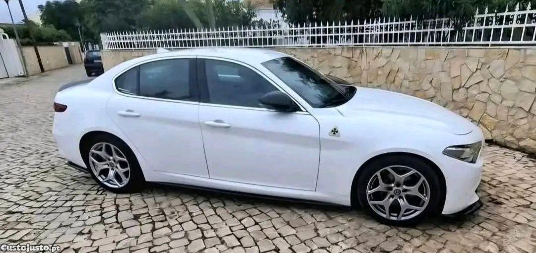 Alfa Romeo Giulia 2.2 - 20 — photo 3