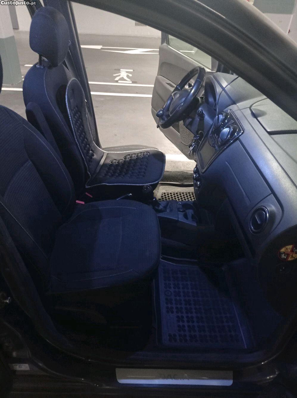 Dacia Lodgy Confort GPL — fotografia 8