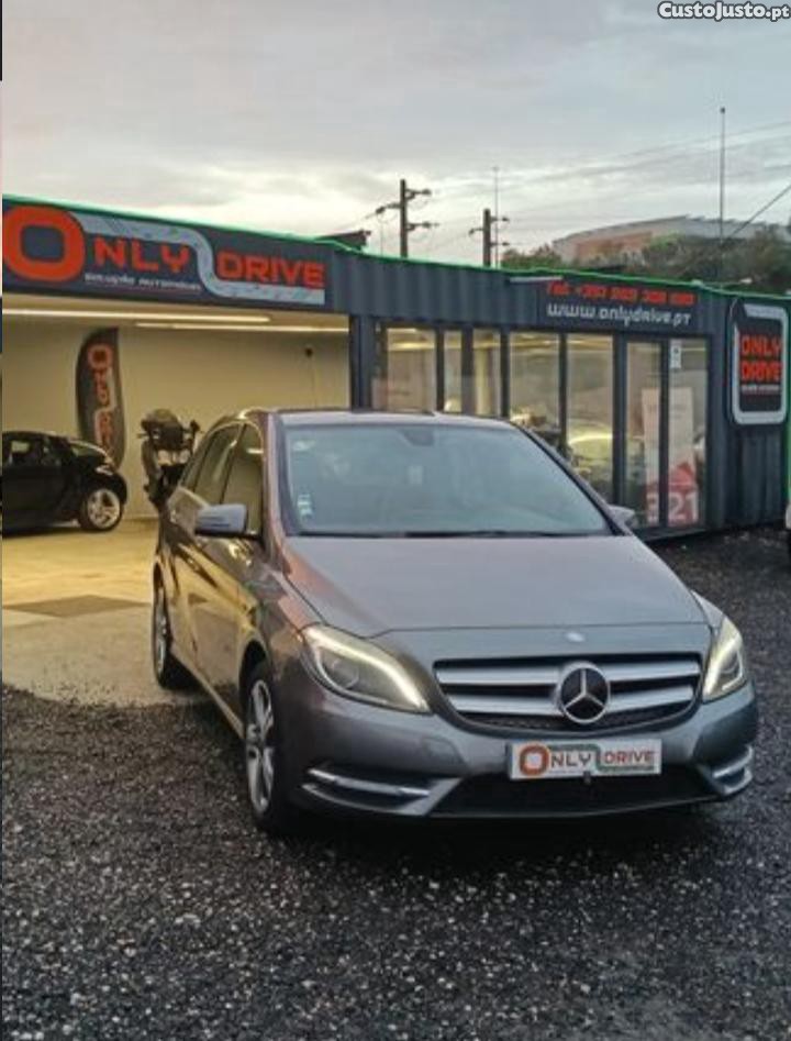 Mercedes-Benz B 180 CDI 1.8 — fotografia 7