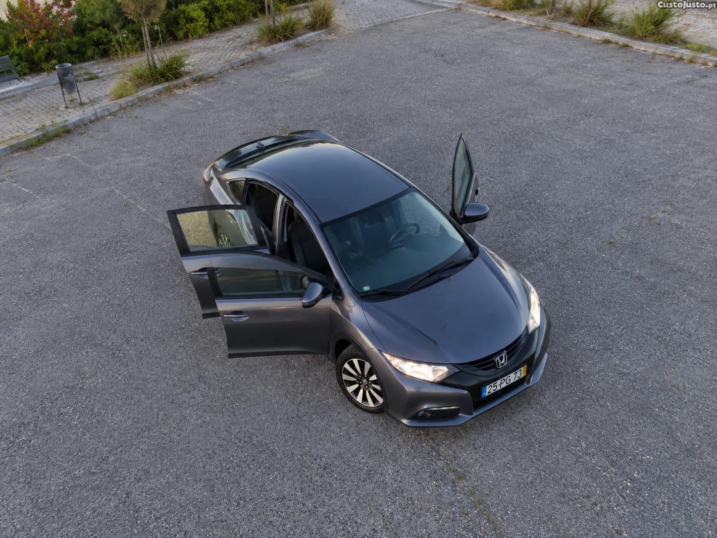 Honda Civic 5Dr - 14 — photo 3