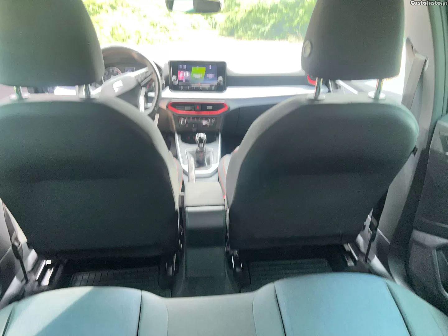 SEAT Arona 1.0 tsi fr — fotografia 15