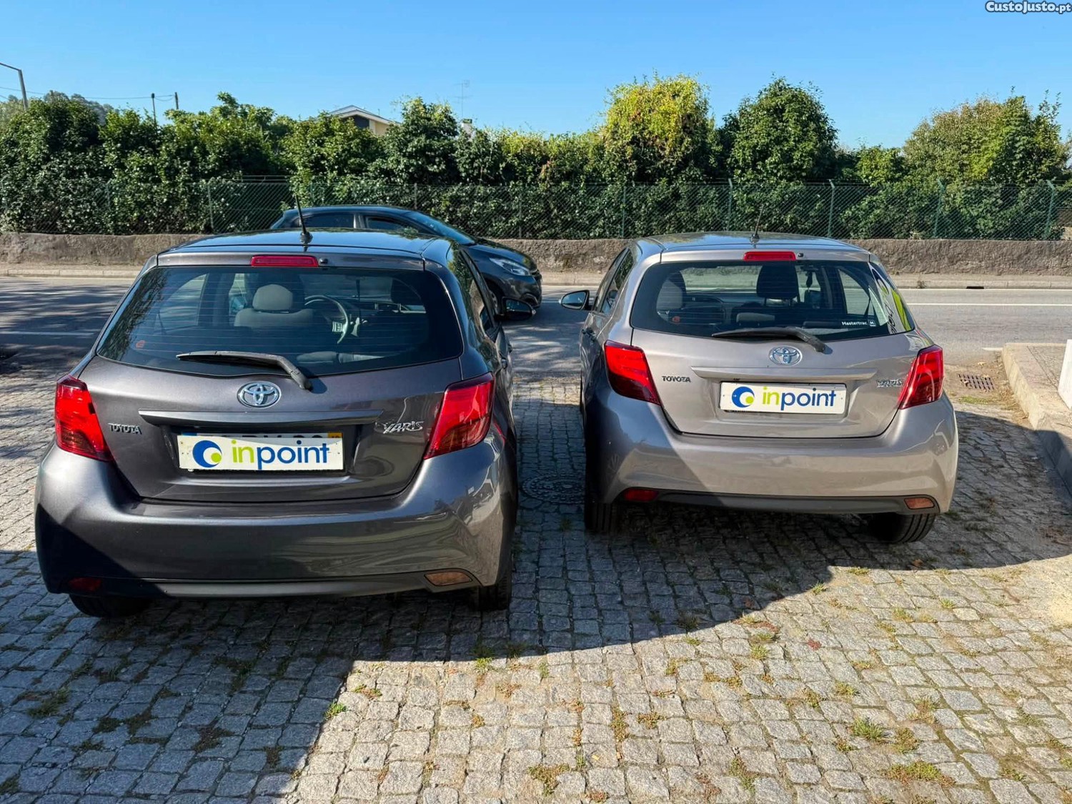 Toyota Yaris 1.4 D-4D Active - 16 foto 4