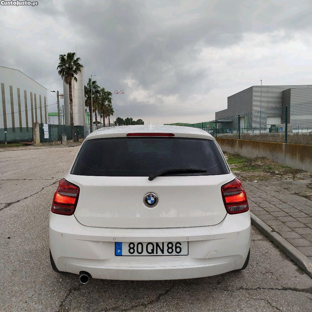 BMW 118 xDrive — fotografia 7