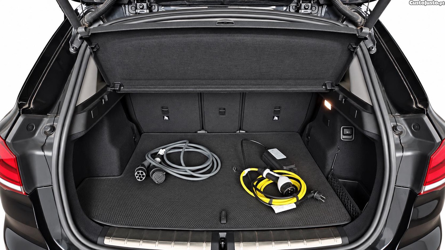 BMW X1 25 e xDrive xLine — fotografia 5
