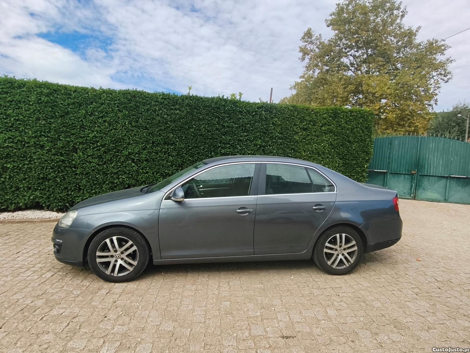 VW Jetta Confortline - 08 — photo 2