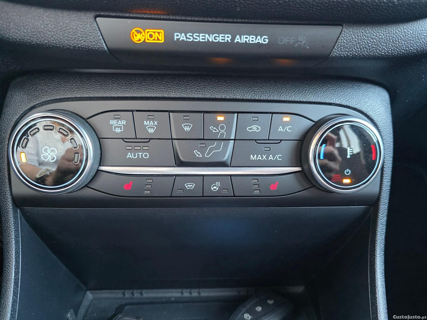 Ford Fiesta 1.0 EcoBoost MHEV ST-Line X — fotografia 13
