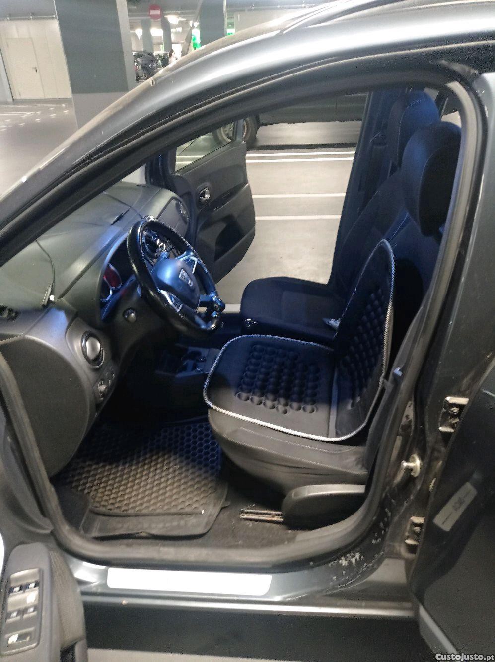 Dacia Lodgy Confort GPL — fotografia 7