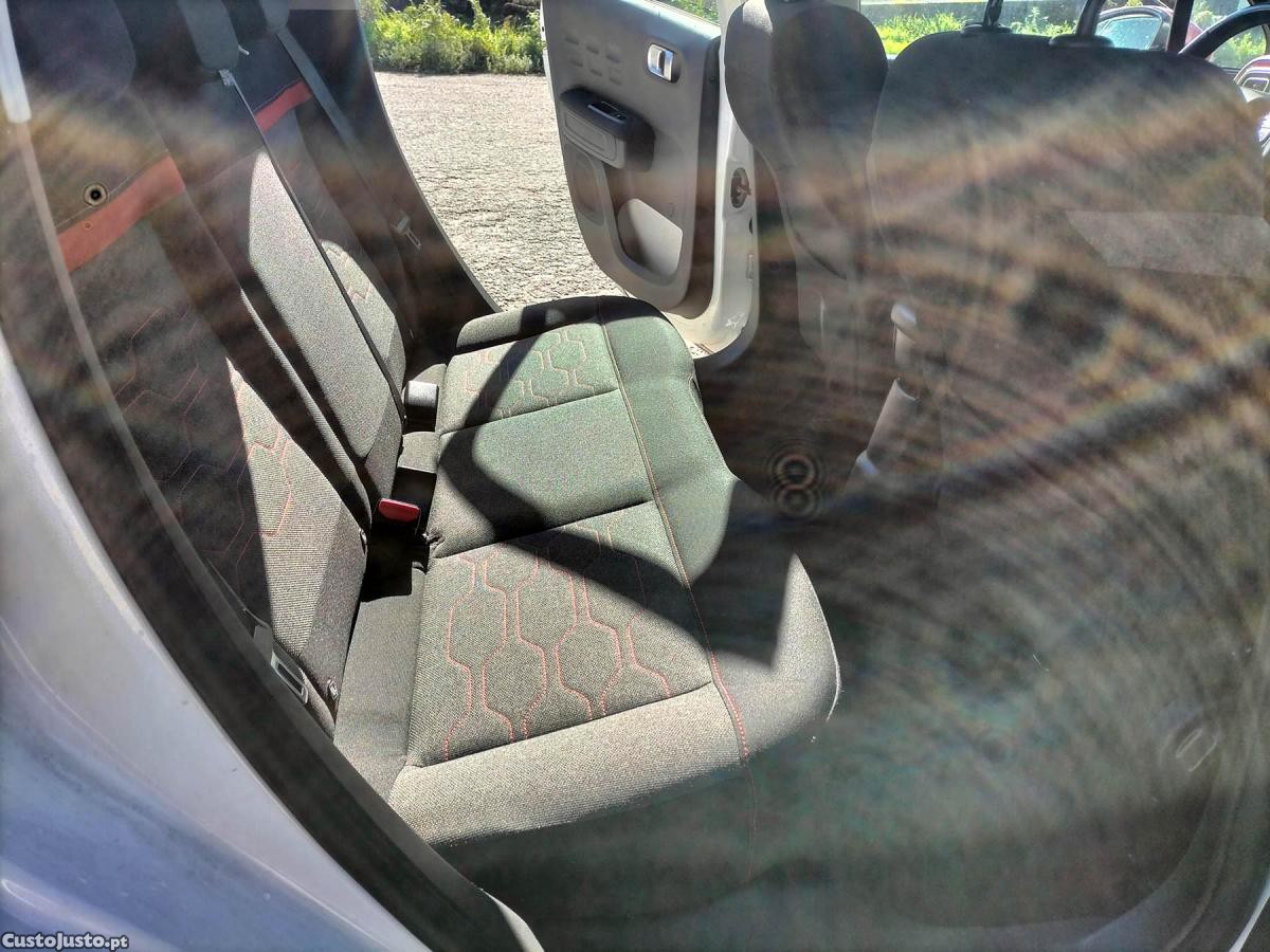 Citroën C3 1.2i turbo 110cv — fotografia 3