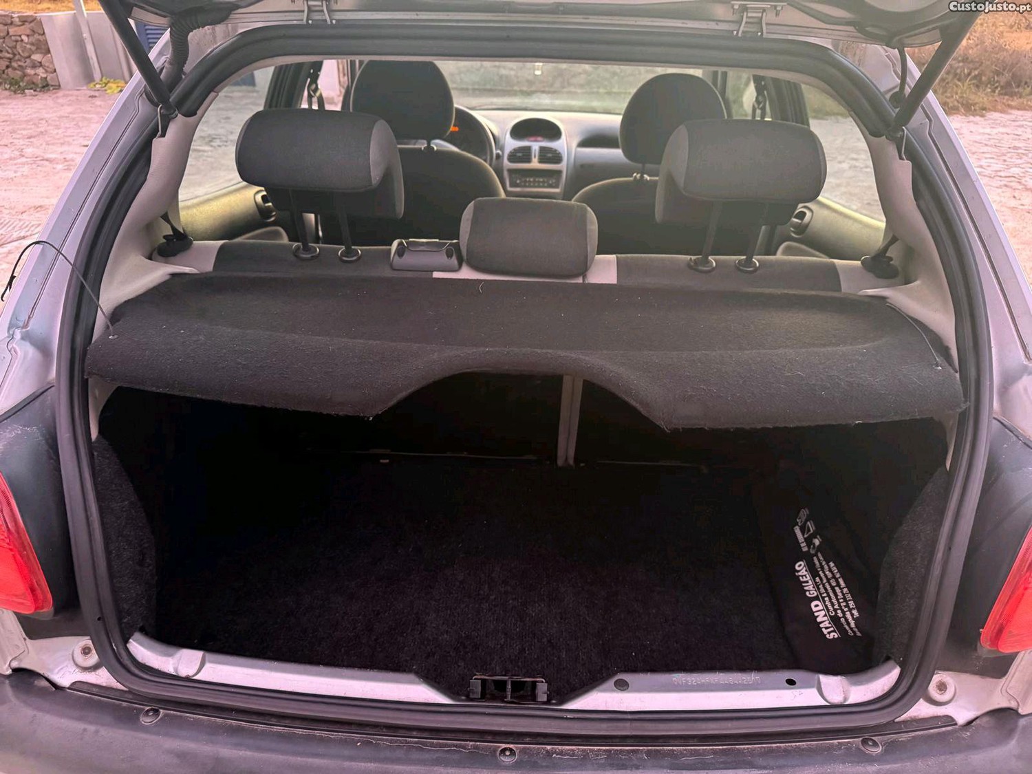 Peugeot 206 citadino — photo 3