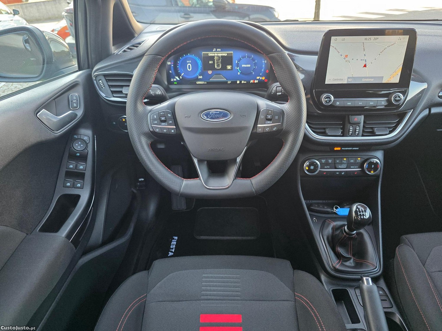 Ford Fiesta 1.0 EcoBoost MHEV ST-Line X — fotografia 7