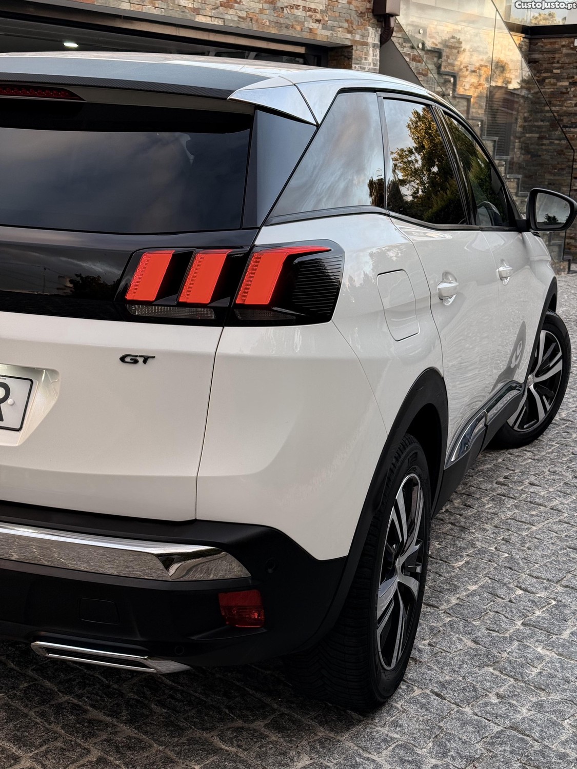 Peugeot 3008 PureTech 130 Stop & Start GPF Allure Pack — fotografia 6