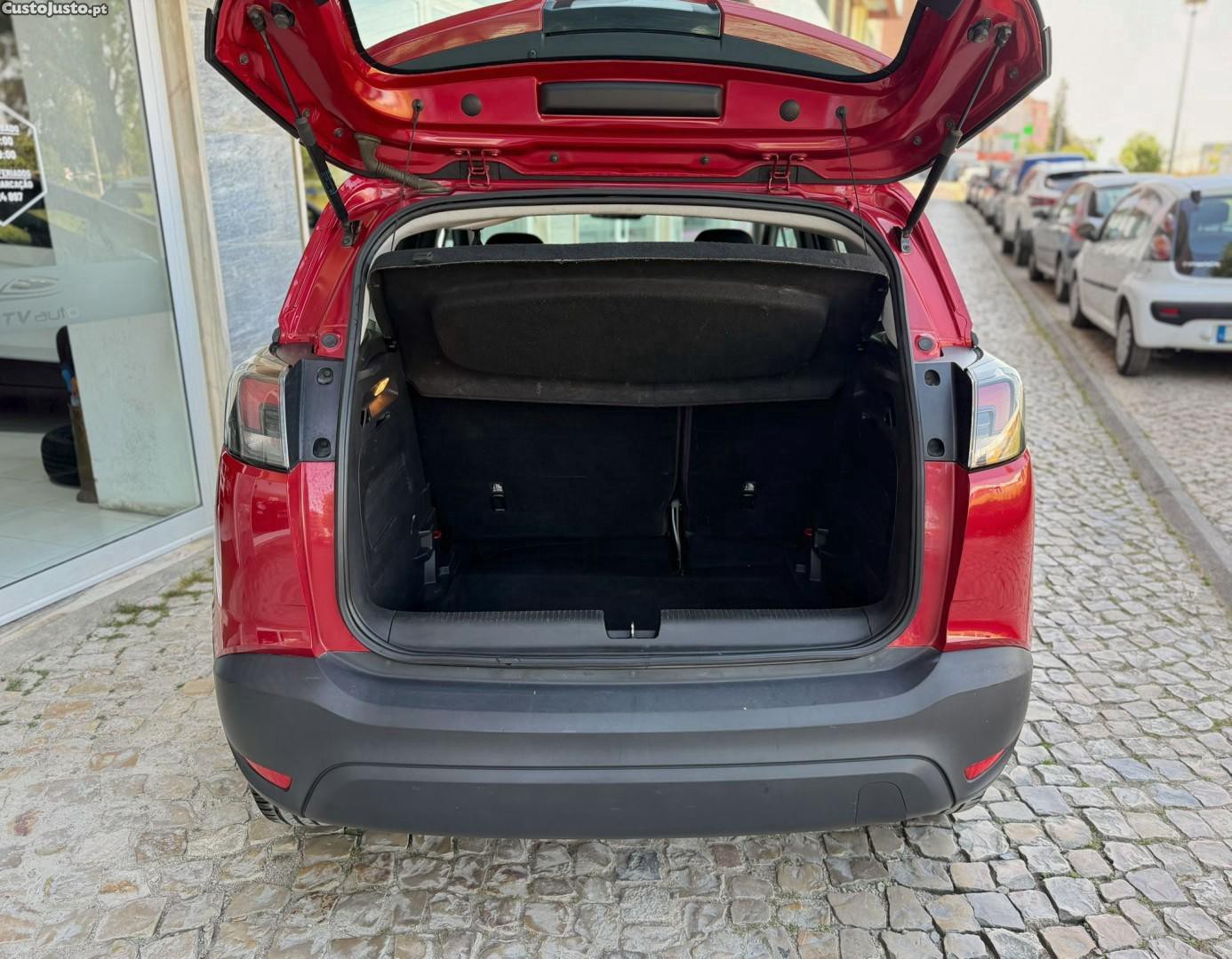 Opel Crossland 1.2 T Business Edition — fotografia 3