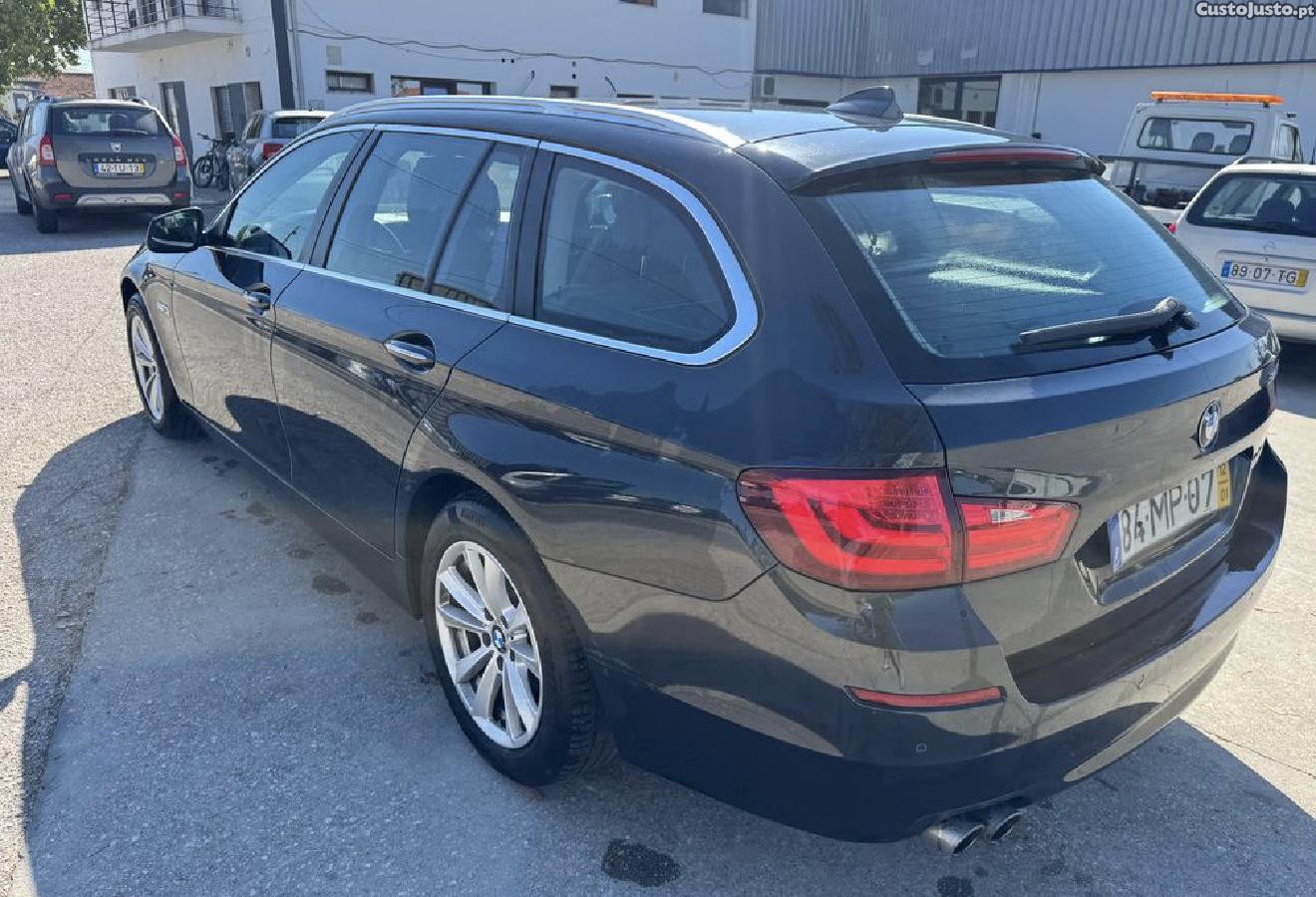 BMW 525 D Exclusive Auto de 2012 — fotografia 10