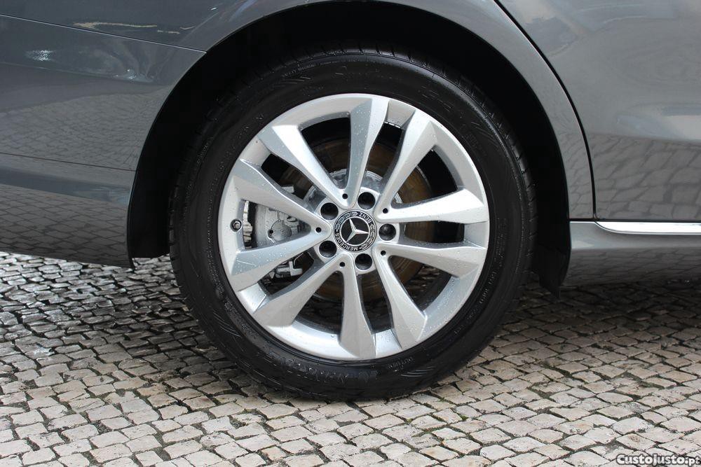 Mercedes-Benz C 220 d Avantgarde — fotografia 9