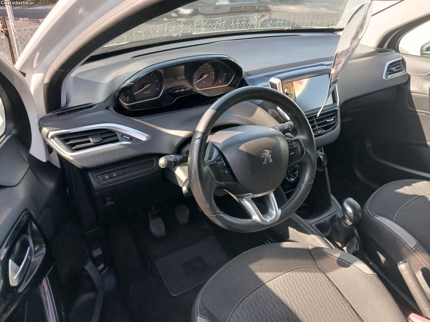 Peugeot 208 1.6 hdi Style diesel Nacional - 16 — photo 3