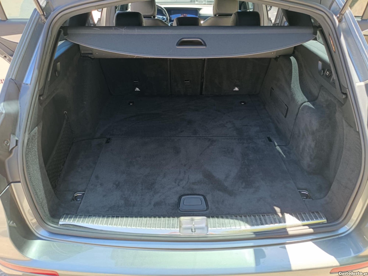 Mercedes-Benz E 220 AMG Pack Night - 17 — photo 5