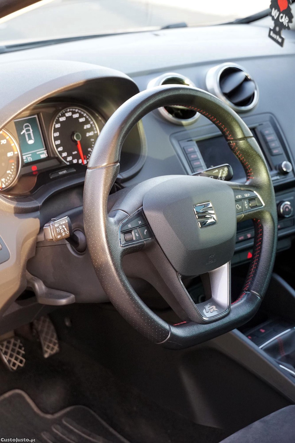 Seat Ibiza FR - 17 — photo 4