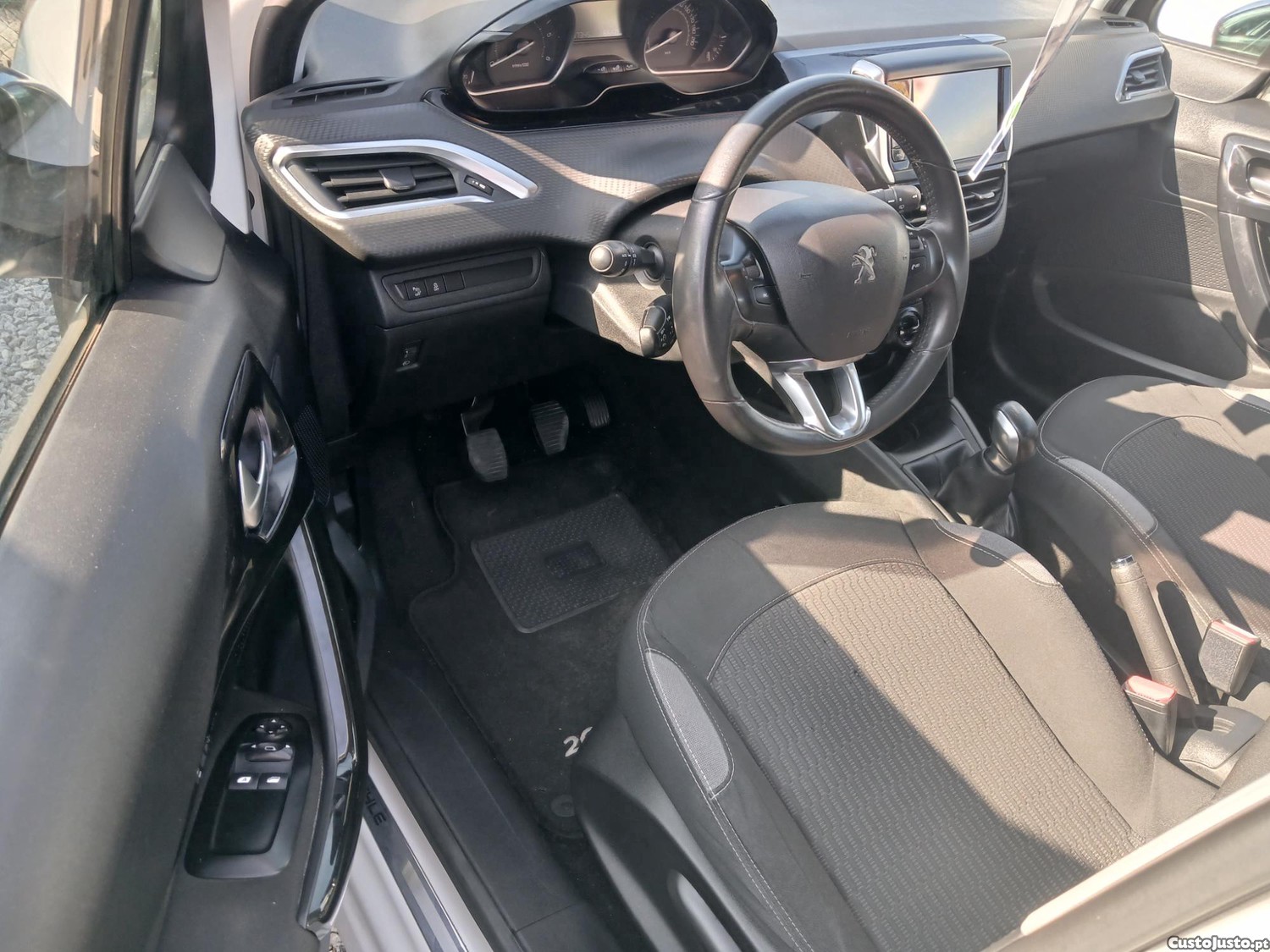 Peugeot 208 1.6 hdi Style diesel Nacional - 16 — photo 5