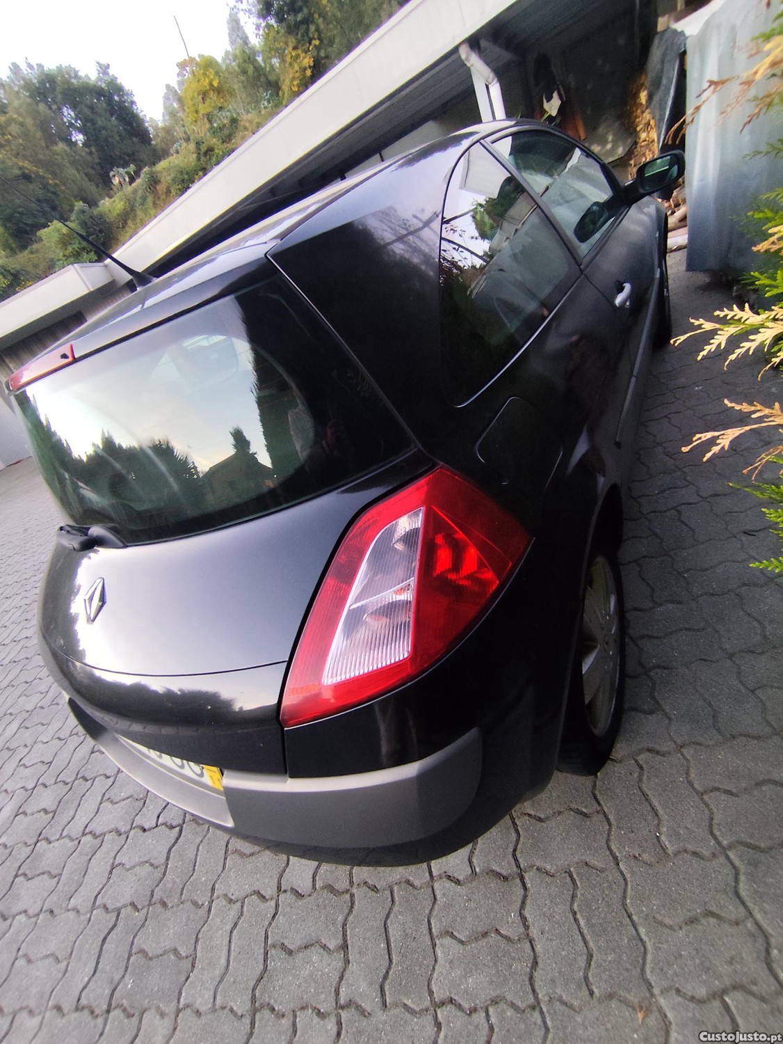 Renault Mégane 1.5 DCI coupe — photo 4