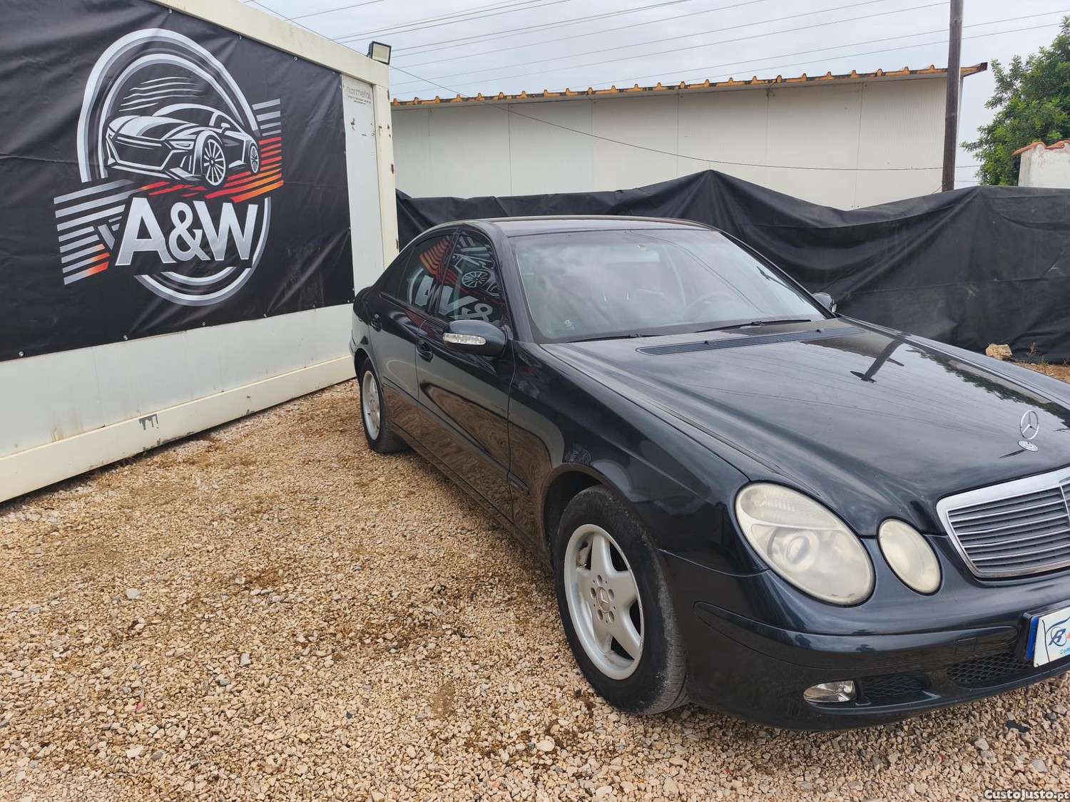 Mercedes-Benz E 220 Classic — fotografia 9