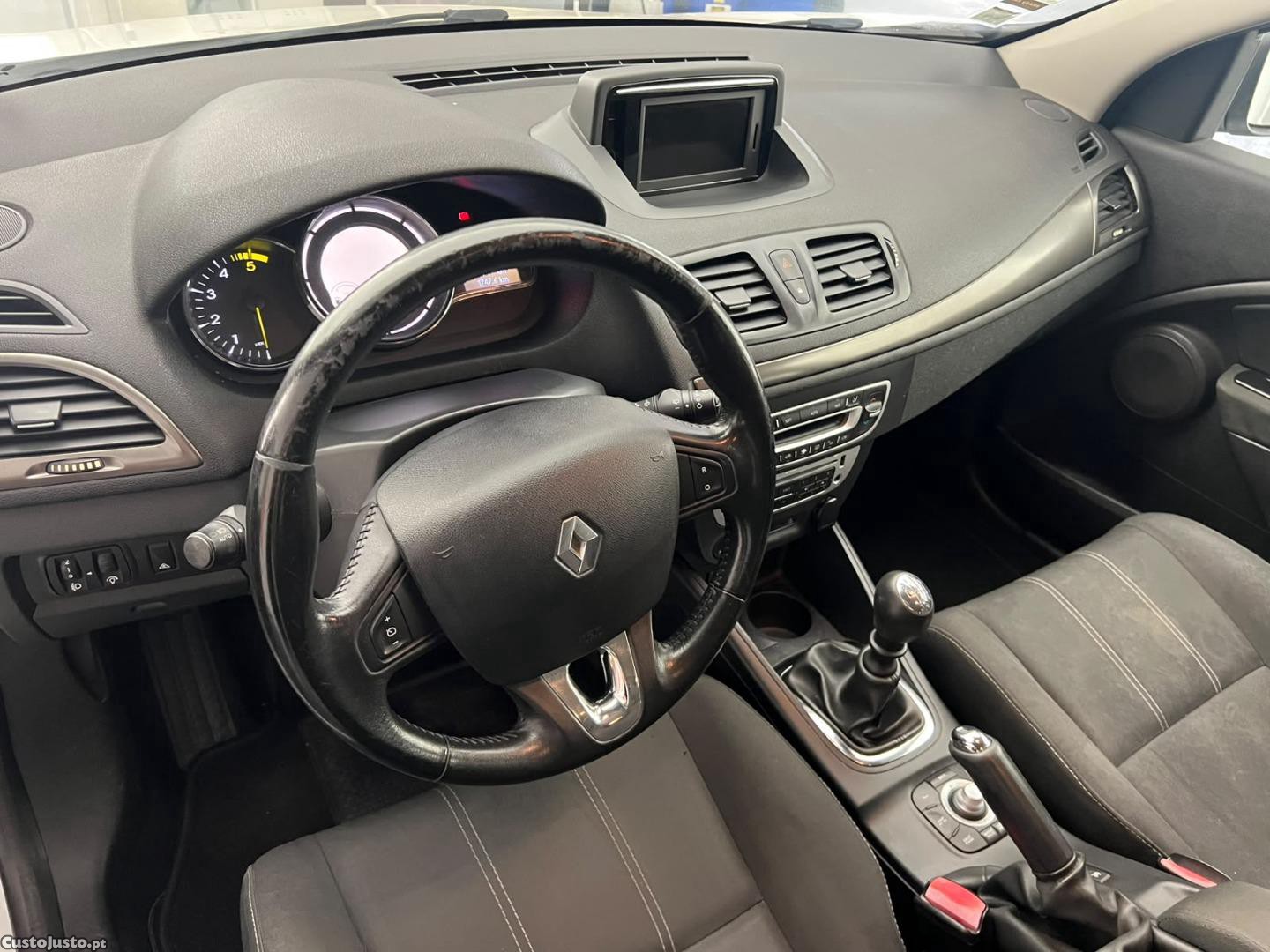 Renault Mégane GRANDTOUR 1.5 DCi - 14 — photo 5