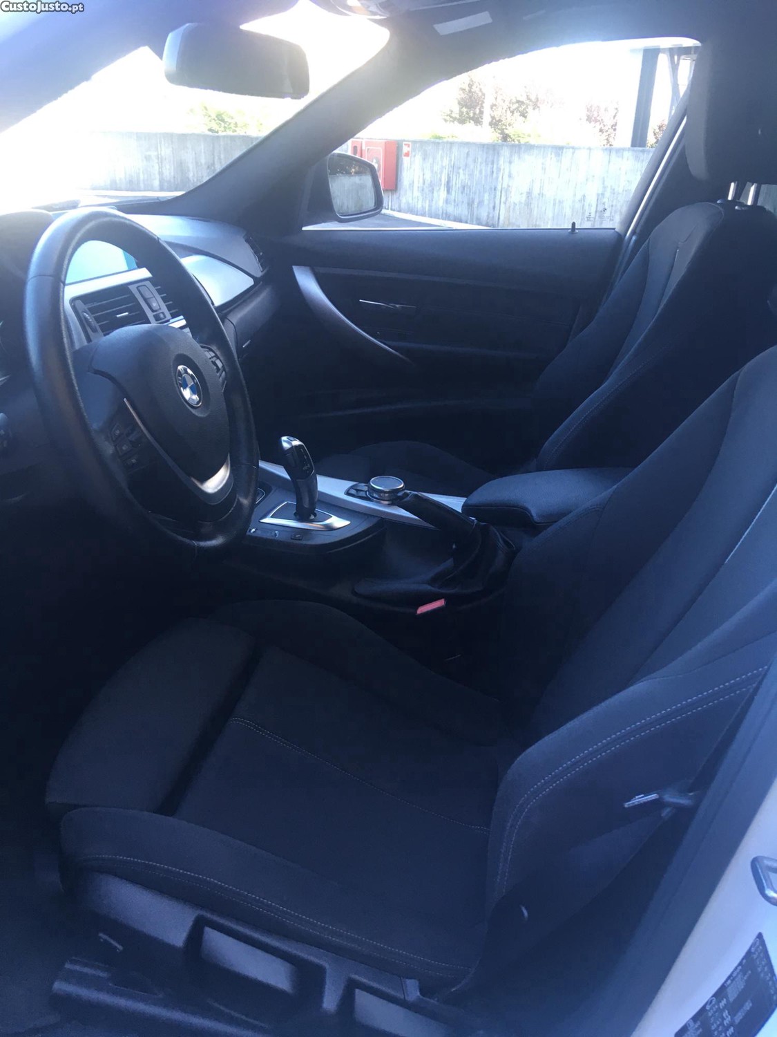BMW 318 318 D AUT SPORT - 15 — photo 5