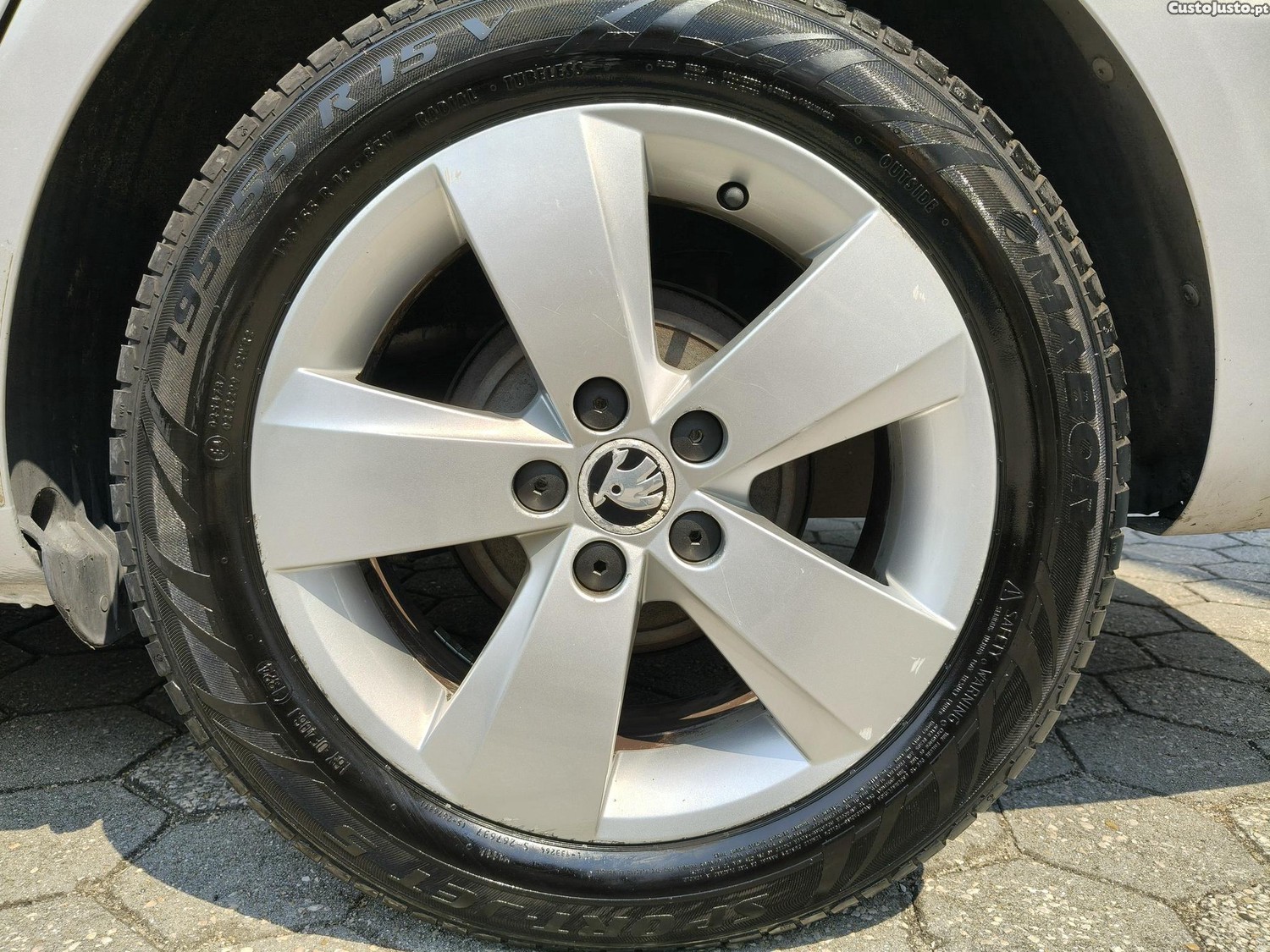 Skoda Fabia Break 1.2 TSi Style c/ GPL — fotografia 13