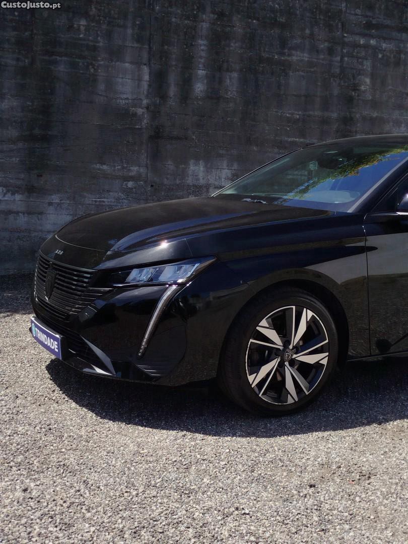 Peugeot 308 1.2 PureTech Allure Full LED — fotografia 13