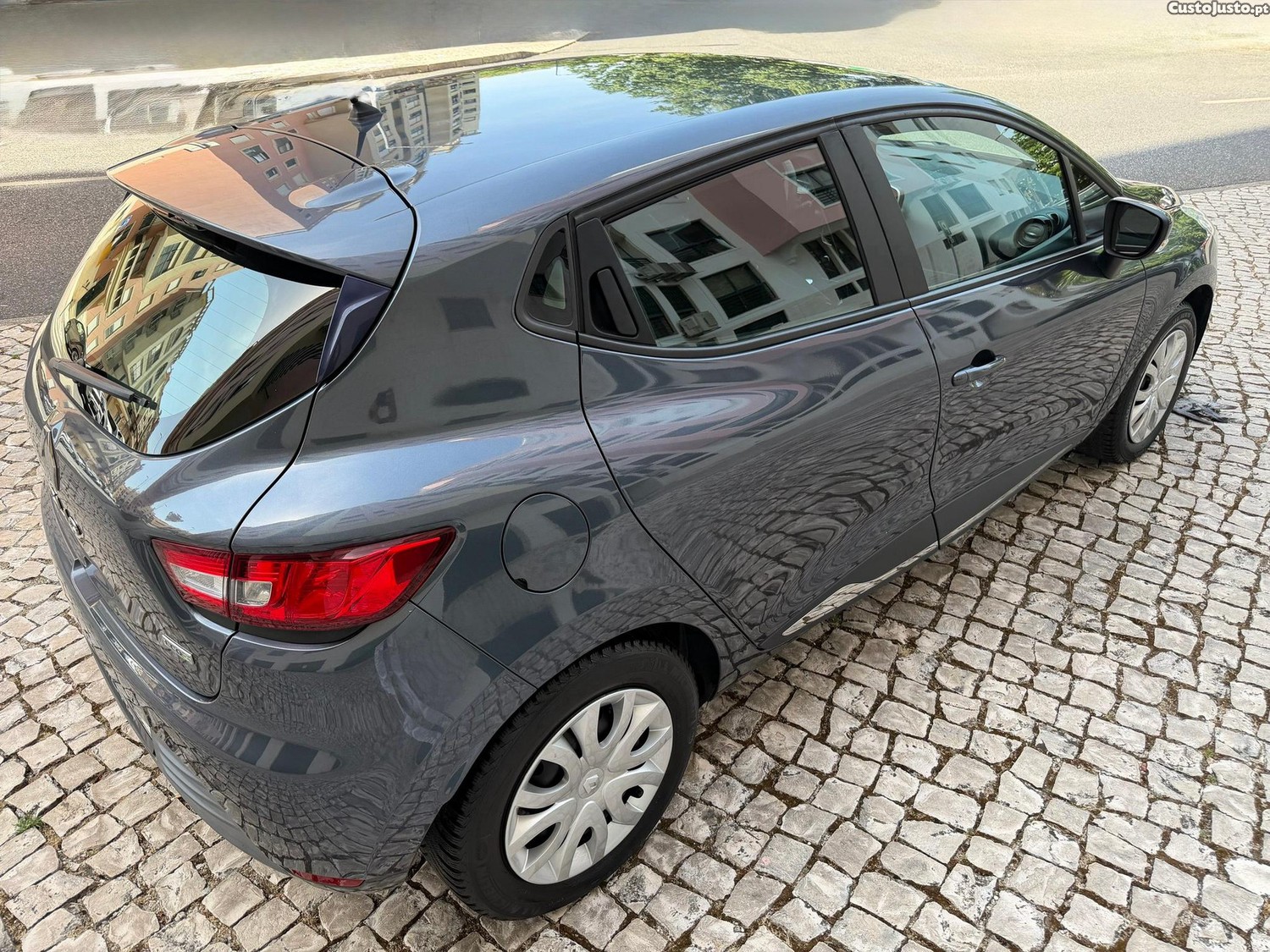 Renault Clio 1.5 dCi Confort 82g — fotografia 22
