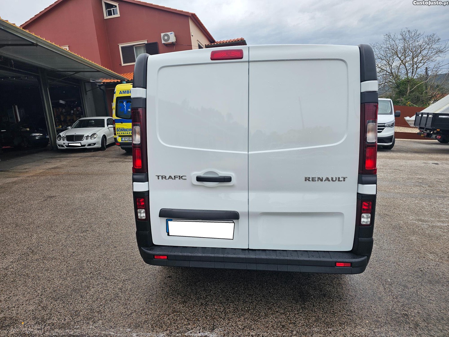 Renault Trafic 1.6 DCI 140 CV — fotografia 4
