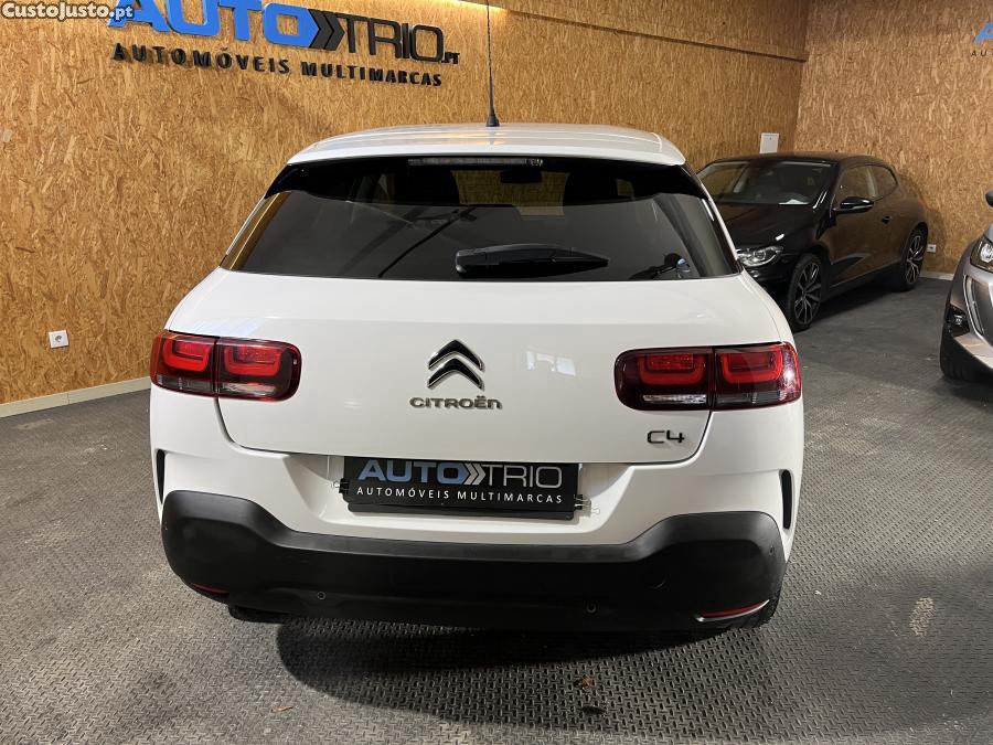 Citroën C4 Cactus 1.2 PureTech — fotografia 19
