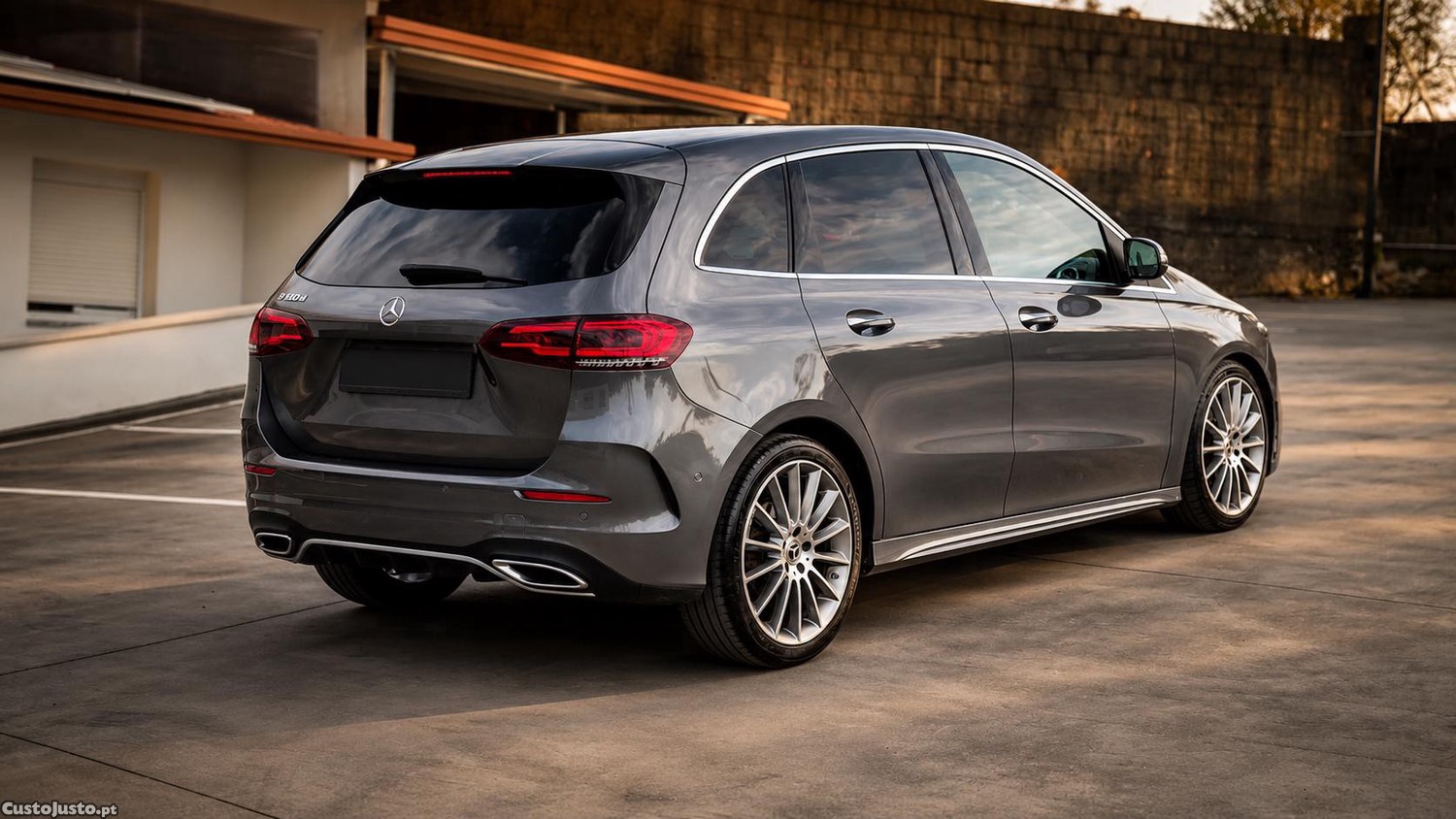 Mercedes-Benz B 180 D NACIONAL — fotografia 16