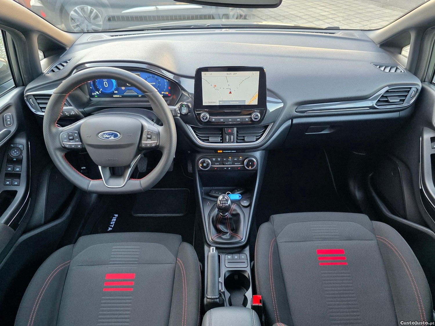 Ford Fiesta 1.0 EcoBoost MHEV ST-Line X — fotografia 5