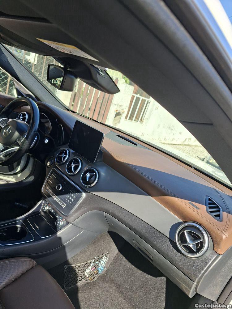 Mercedes-Benz CLA 220 220 D - 17 — photo 2