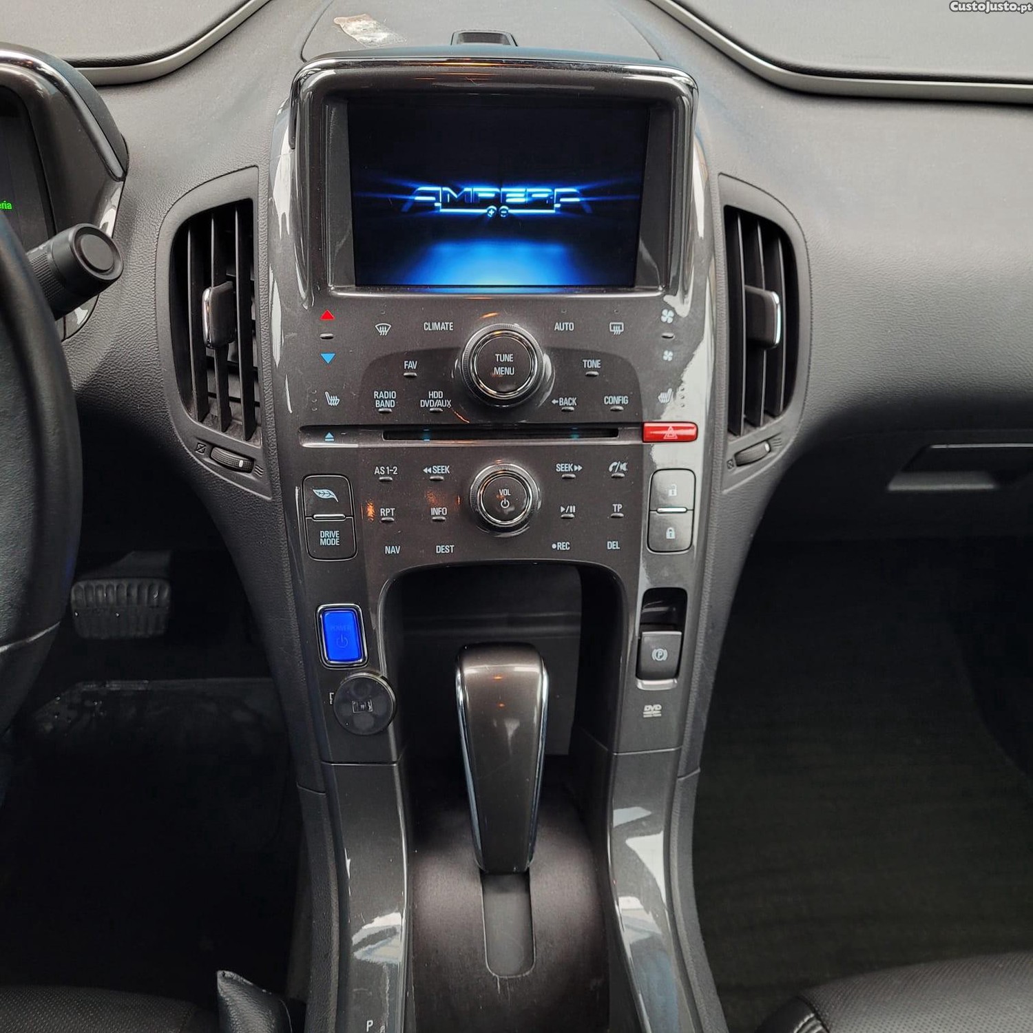 Opel Ampera 1.4 Ecotec Executive — fotografia 11