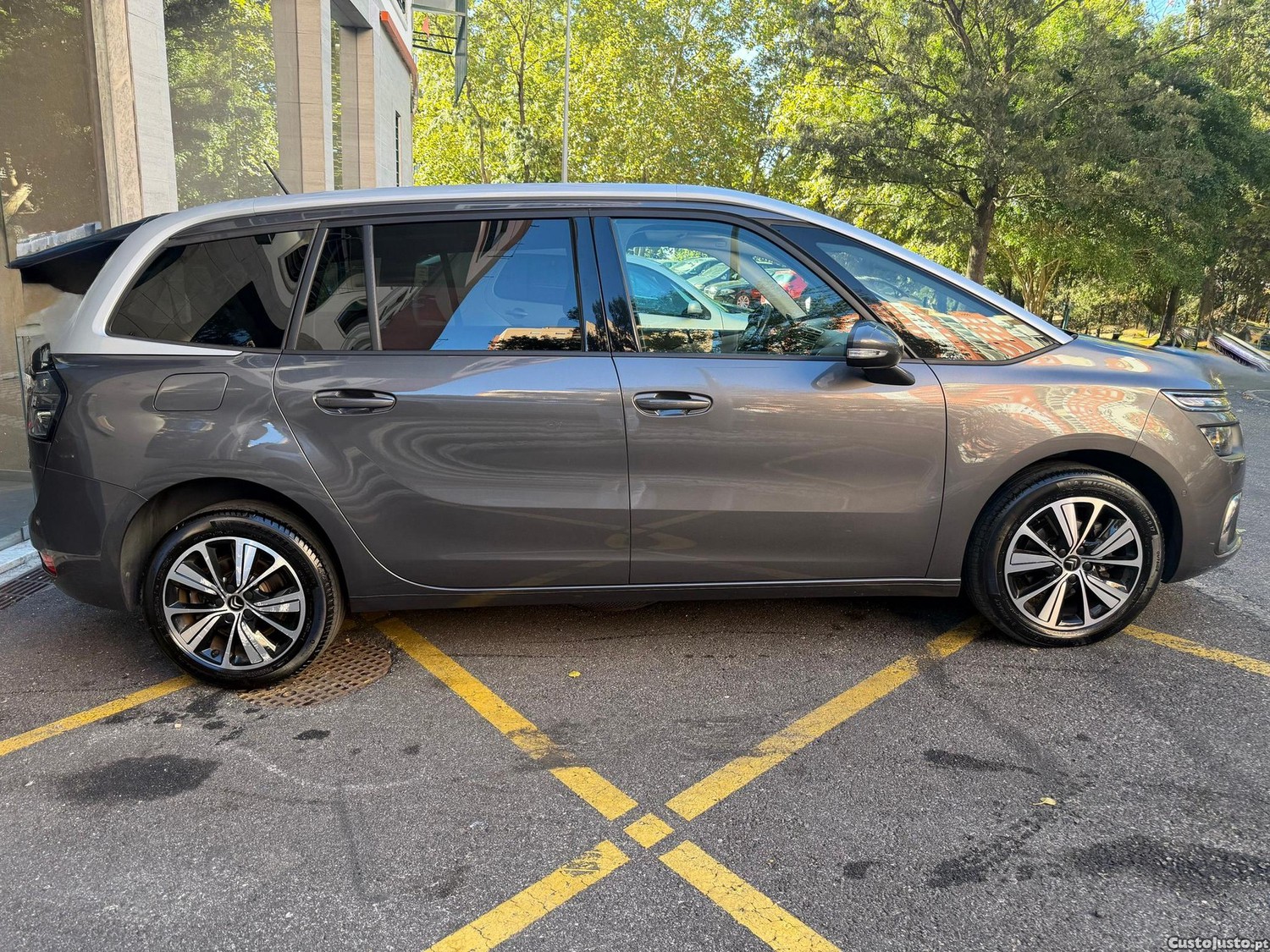 Citroën C4 Spacetourer 1.5 BlueHDi Shine EAT8 - 19 — photo 4
