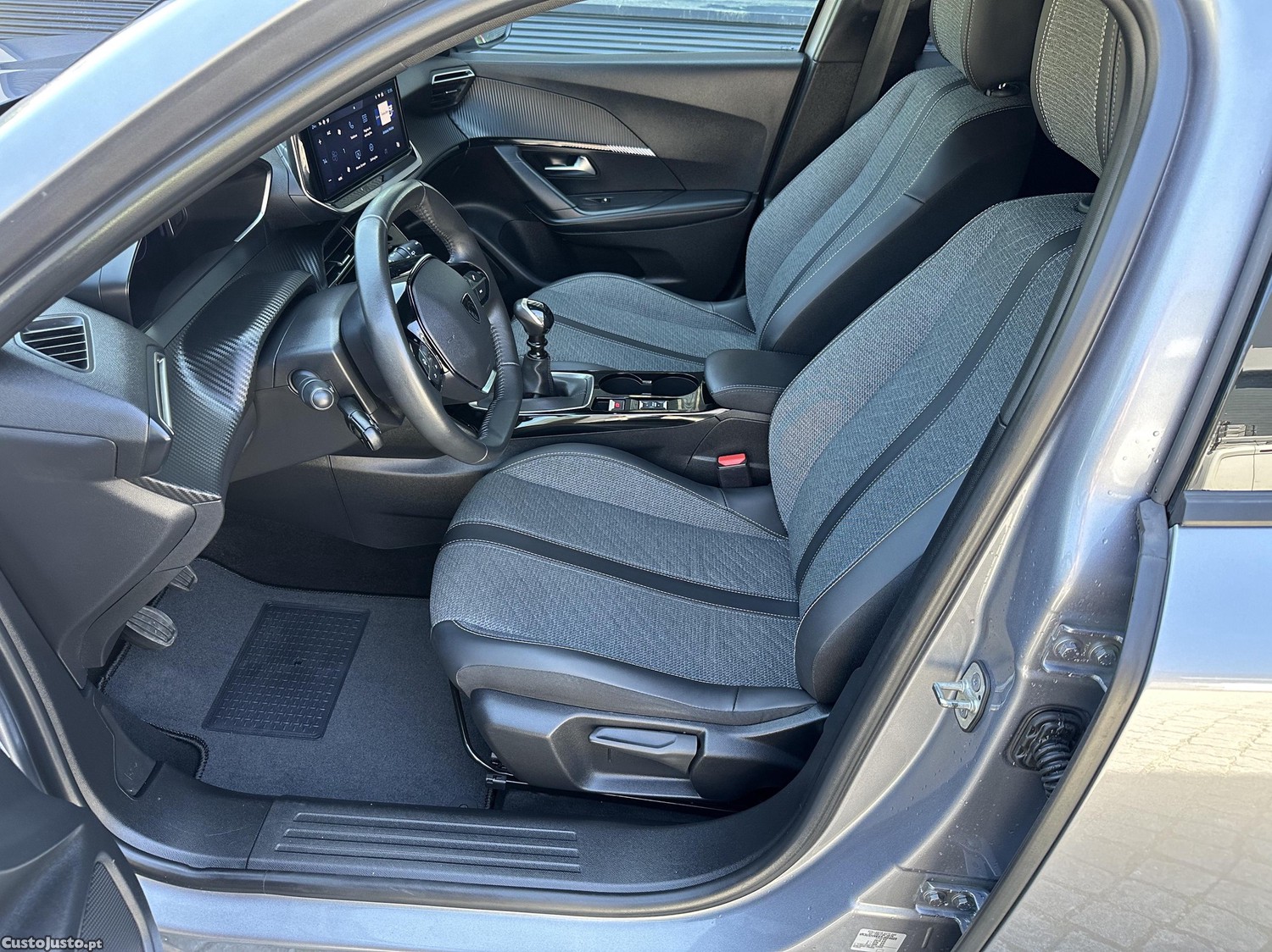 Peugeot 2008 1.2 Allure Pack-Nacional - 24 — photo 5