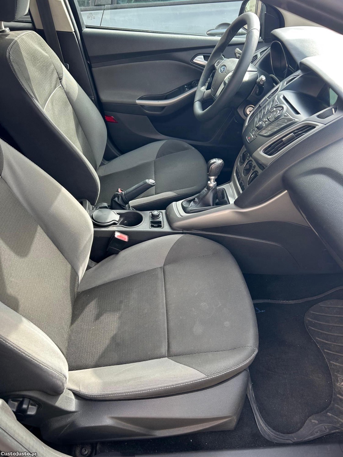 Ford Focus 1.6 TDCI — fotografia 2