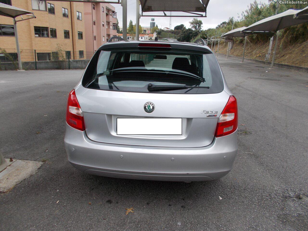 Skoda Fabia 1.2 HTP - 09 — photo 4
