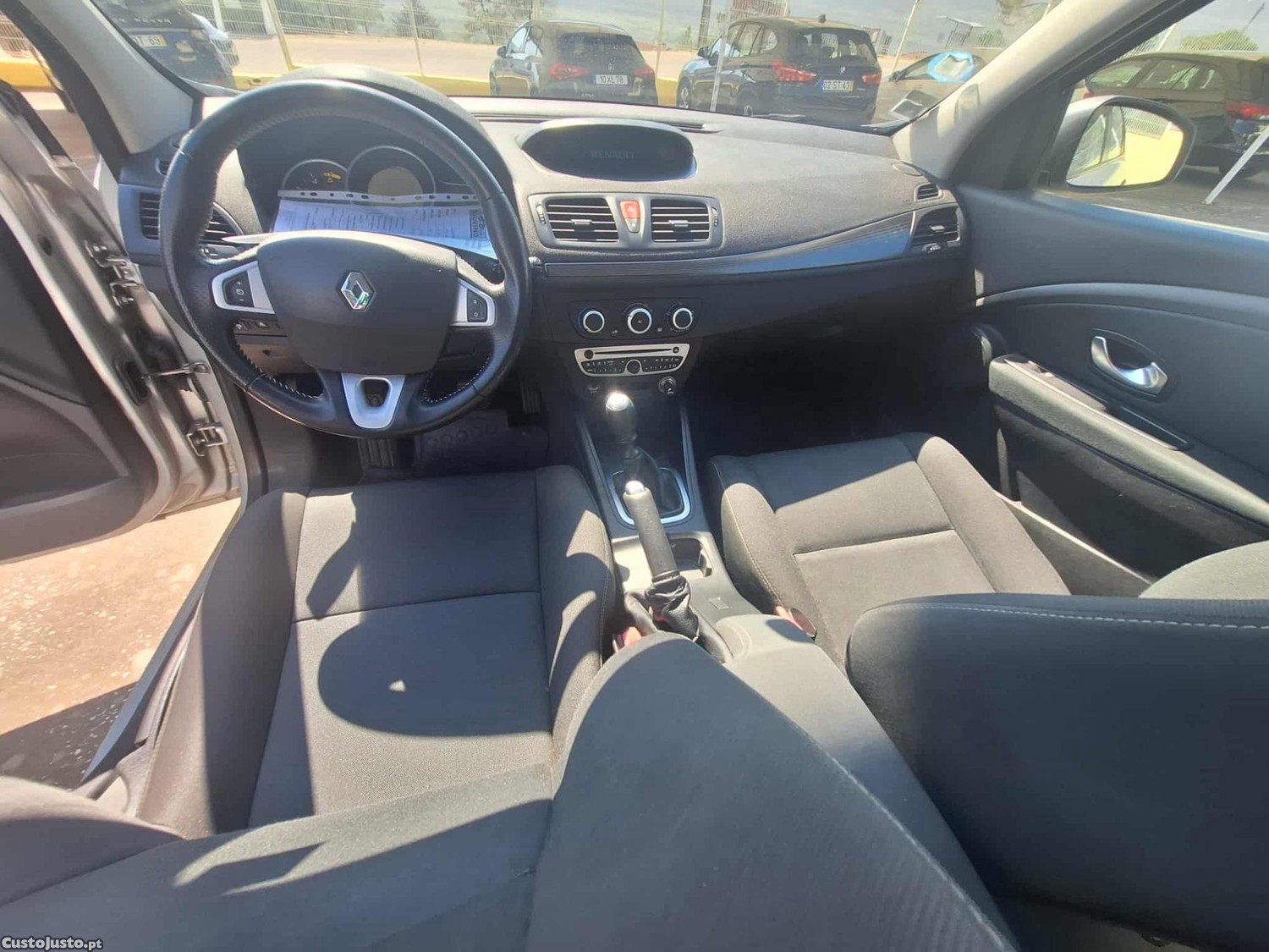 Renault Mégane 1.5 dci dynamique c02 champion - 11 — photo 4