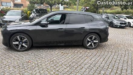 BMW iX xDrive 40 Pack Desportivo - 22 — photo 5