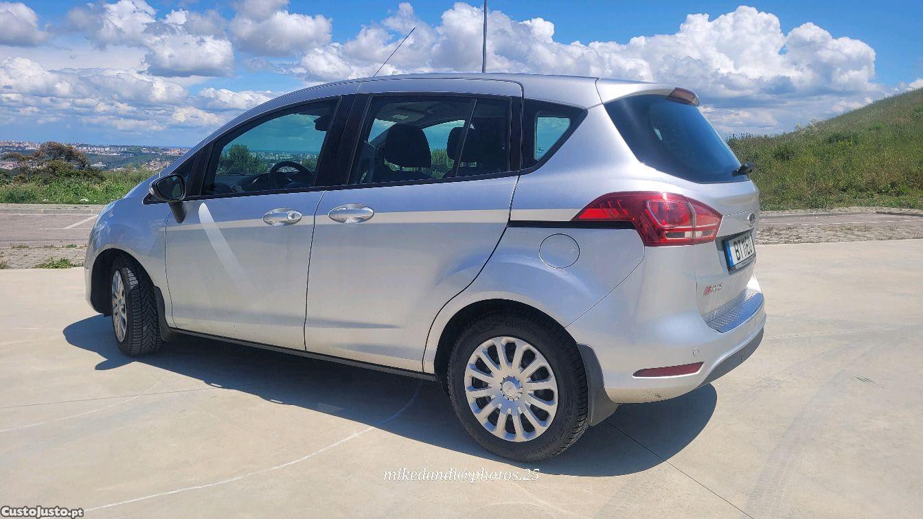 Ford B-Max 1.0 ecobost — fotografia 7