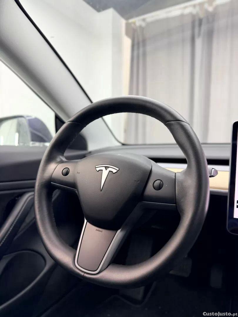 Tesla Model 3 Standard rwd plus — fotografia 2