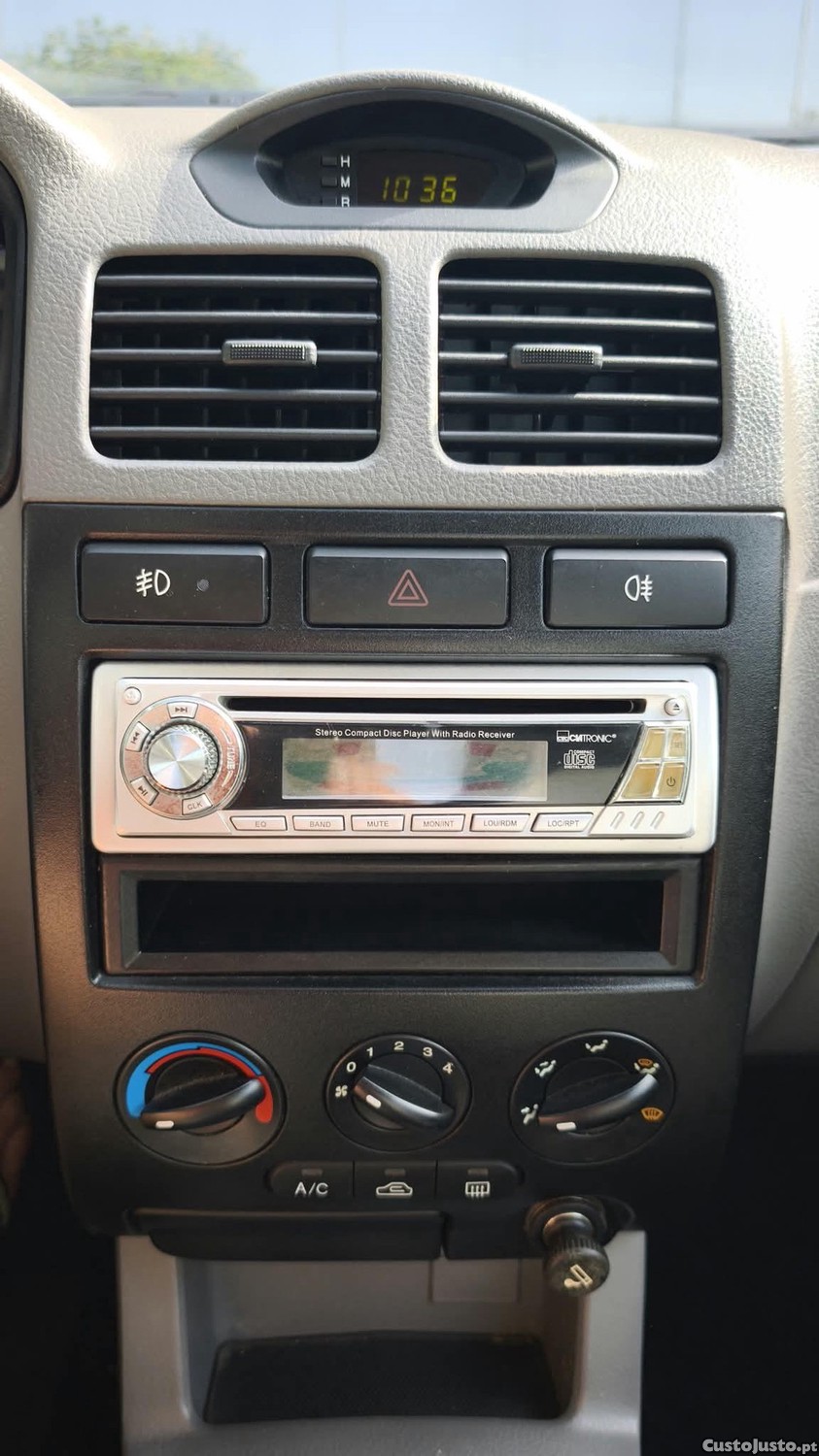 Kia Rio 1.4 gasolina — fotografia 8