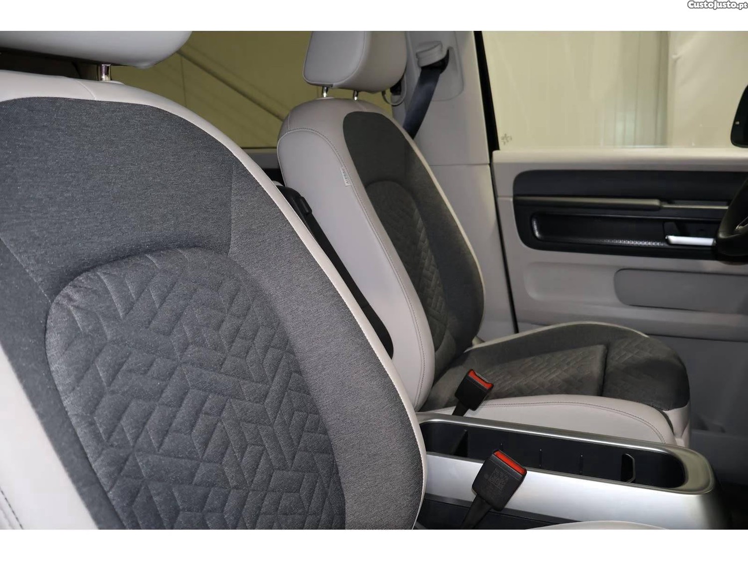 VW ID.Buzz Pro - 25 — photo 4